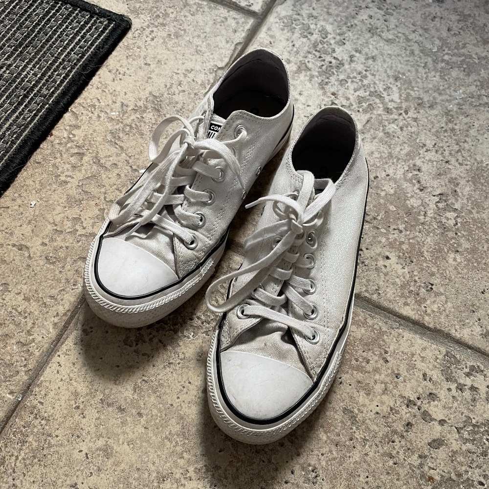 Glitter converse